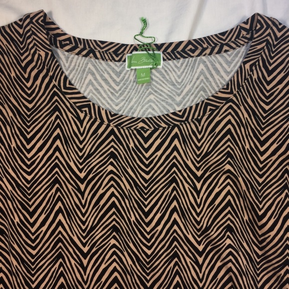 NWOT Vera Bradley Long Sleeve Zebra Print Tee Size Medium - Picture 7 of 8
